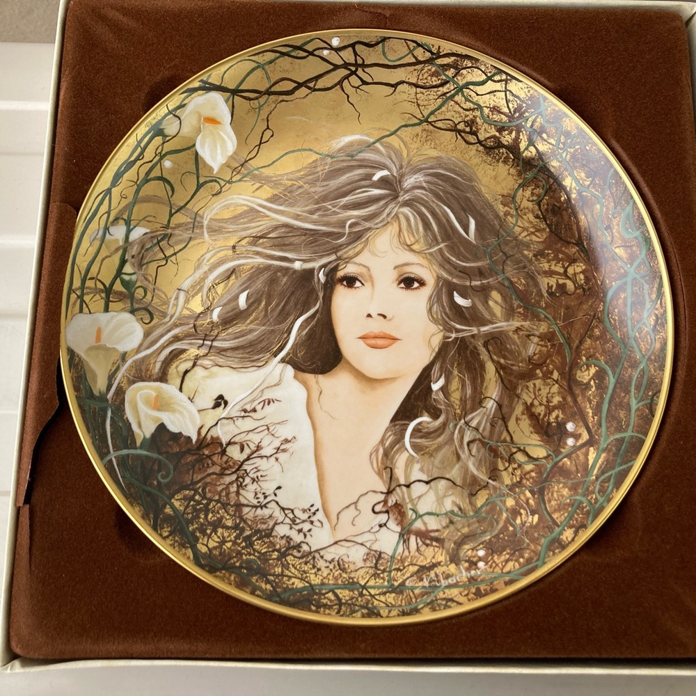 Decorative Plate Lilie Kaiser West Germany